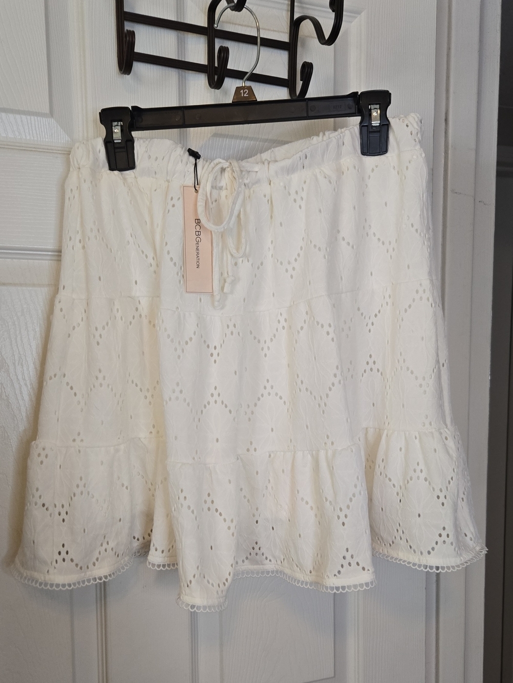 BCBGeneration Cream Eyelet Tiered Mini Skirt